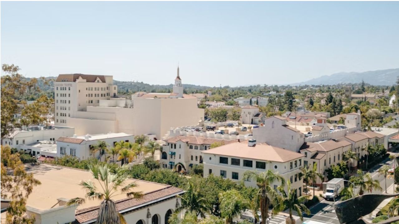 Downtown Santa Barbara, as seen from the roof of city hall.
